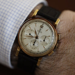 Montre OMEGA Chronographe vintage en or rose - Castafiore