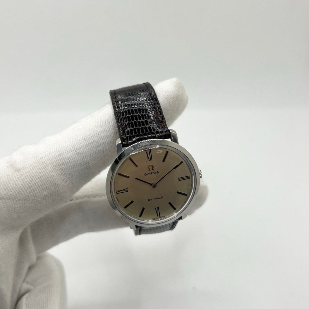 Montre OMEGA "De Ville" en acier et cuir - Castafiore