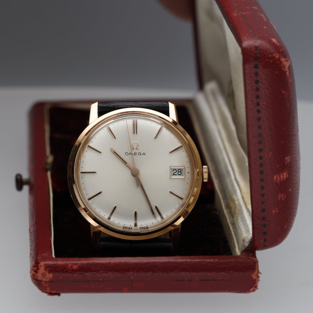 Montre OMEGA en or rose - Castafiore