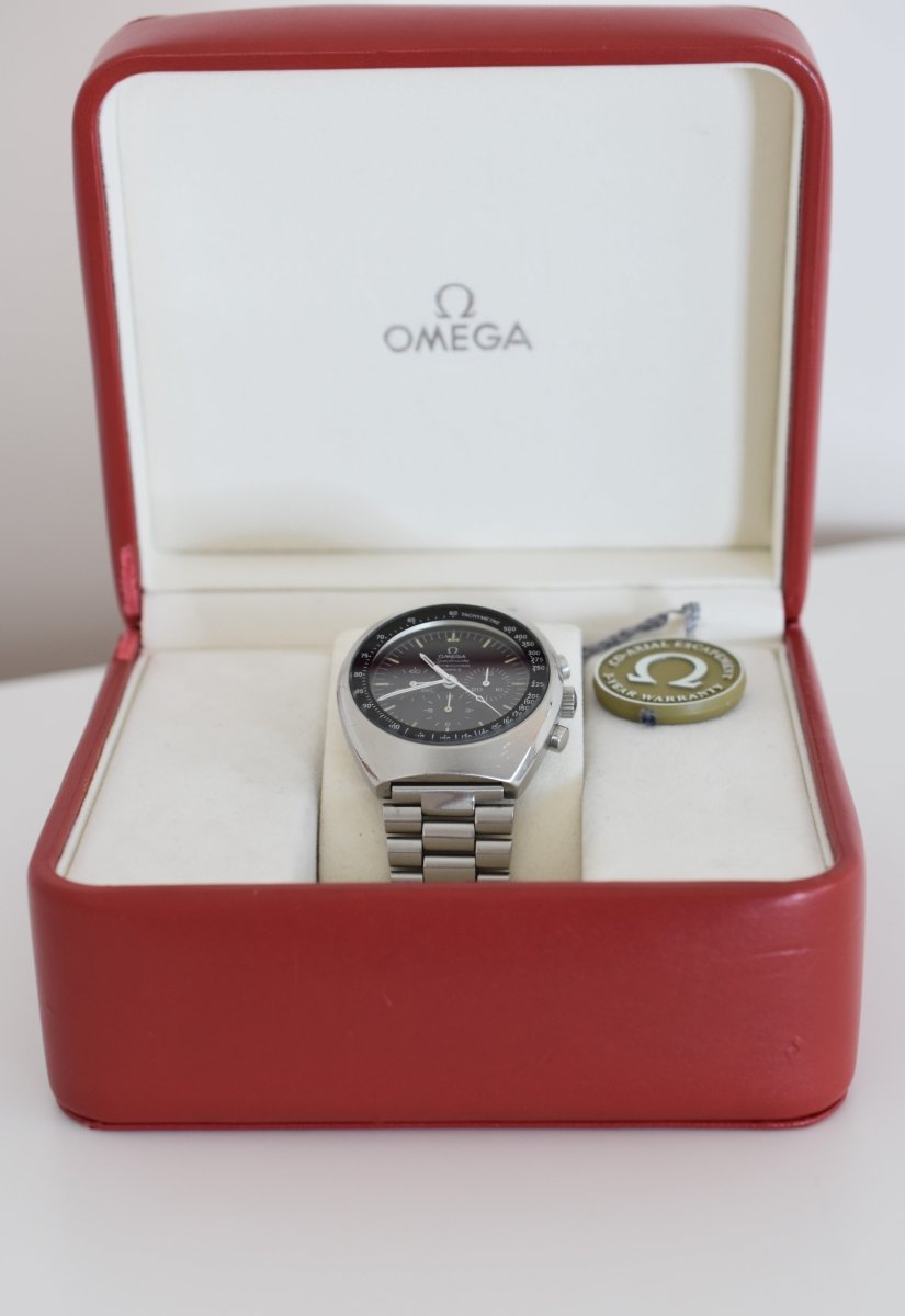 Montre OMEGA "Speedmaster Professional Mark II" en acier - Castafiore