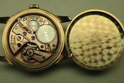Montre Oméga Vintage en or , années 1950 - Castafiore