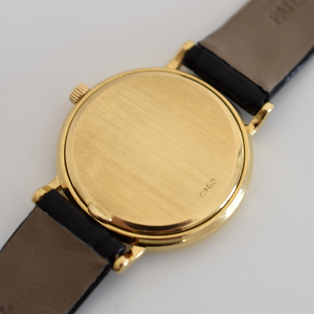 Montre PATEK PHILIPPE "Calatrava Clous de Paris" en or jaune, cuir et quartz - Castafiore