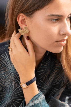 Montre POIRAY, "Ma première" modèle mini en or jaune et diamants - Castafiore