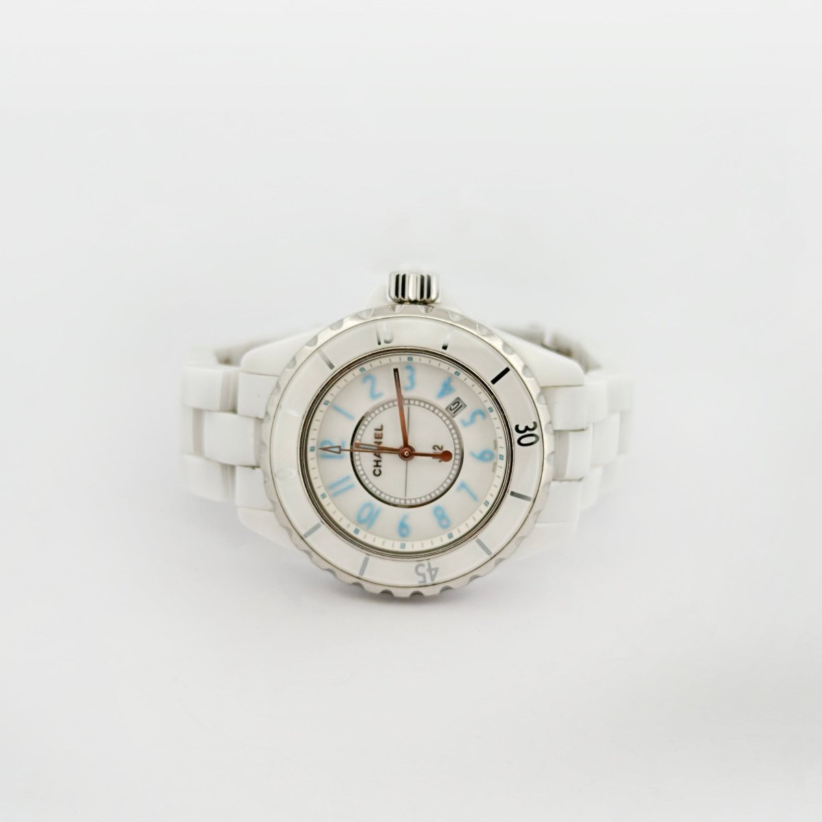 Montre Quartz CHANEL "J12" en céramique blanche - Castafiore