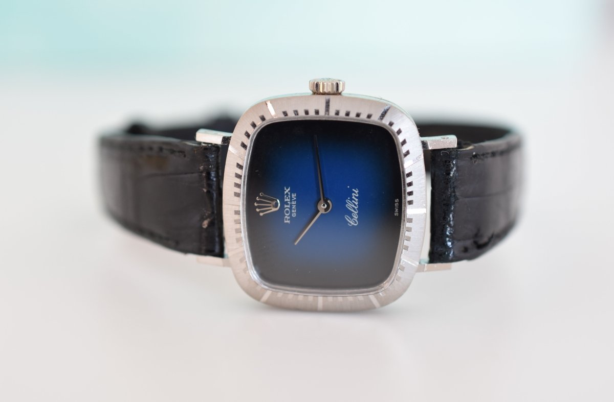 Montre ROLEX "Cellini Zephir" en or blanc, cuir et saphir - Castafiore