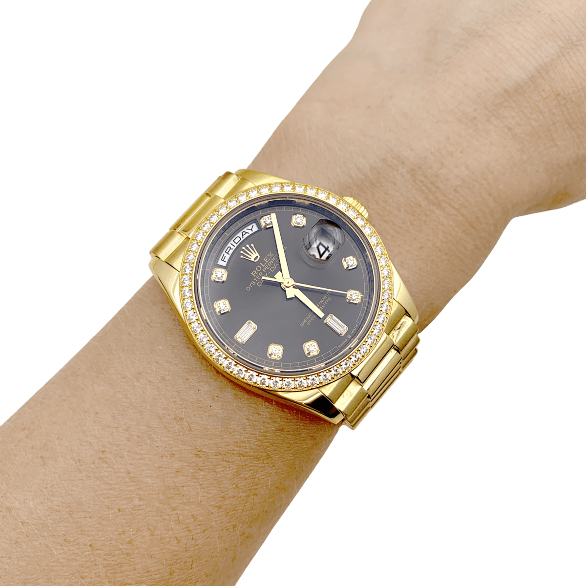 Montre ROLEX "Oyster perpetual day-date" en or jaune et diamants - Castafiore