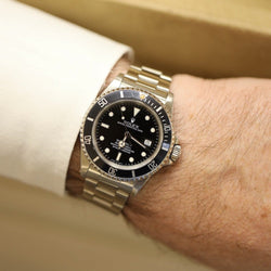Montre ROLEX "Sea Dweller" en acier - Castafiore
