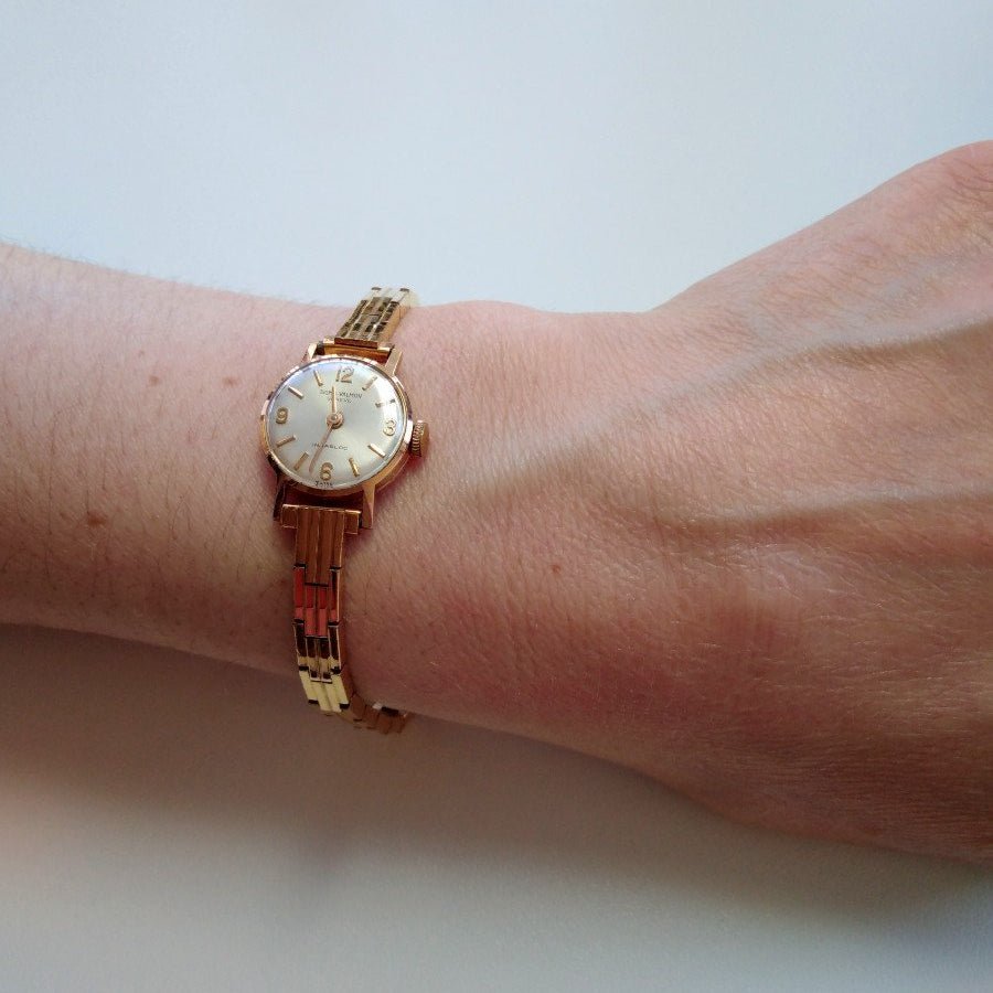 Montre SIGMA - VALMON en or jaune - Castafiore