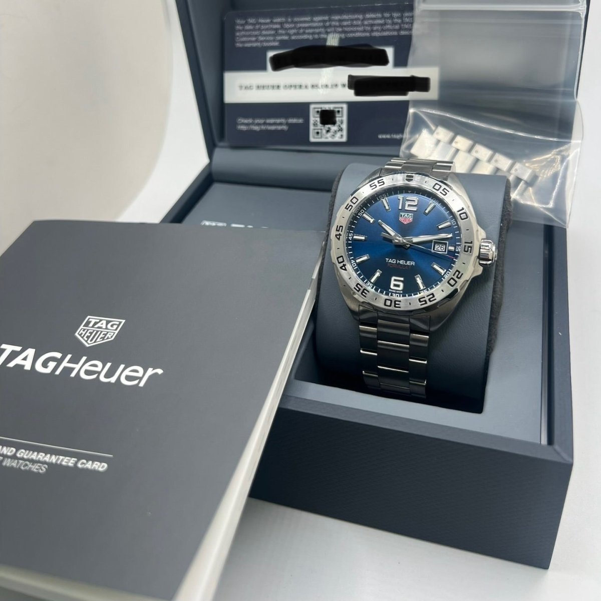 Montre TAG HUER "Formula 1 Quatrz" en acier - Castafiore