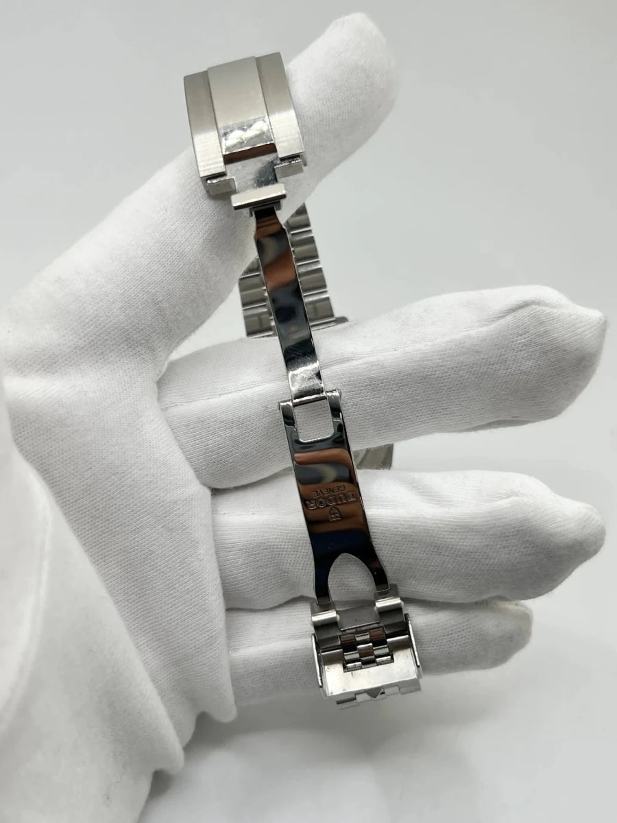 Montre TUDOR "Black Bay 54" en acier inoxydable - Castafiore