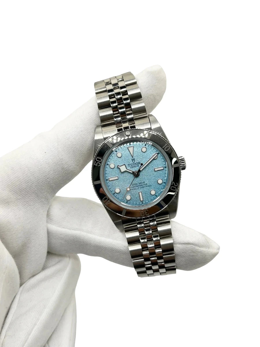 Montre TUDOR "Black Bay 54" en acier inoxydable - Castafiore