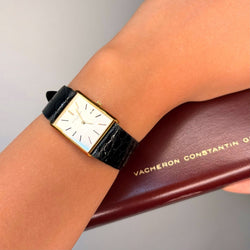 Montre VACHERON CONSTANTIN "Tank Classique" en or jaune et cuir - Castafiore