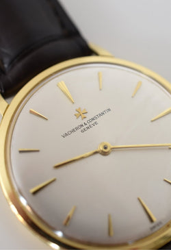 Montre VACHERON&CONSTANTIN Modèle Patrimony Réf. 6903 en or jaune 18 carats, Cal. K1002/2, Années 1960. - Castafiore