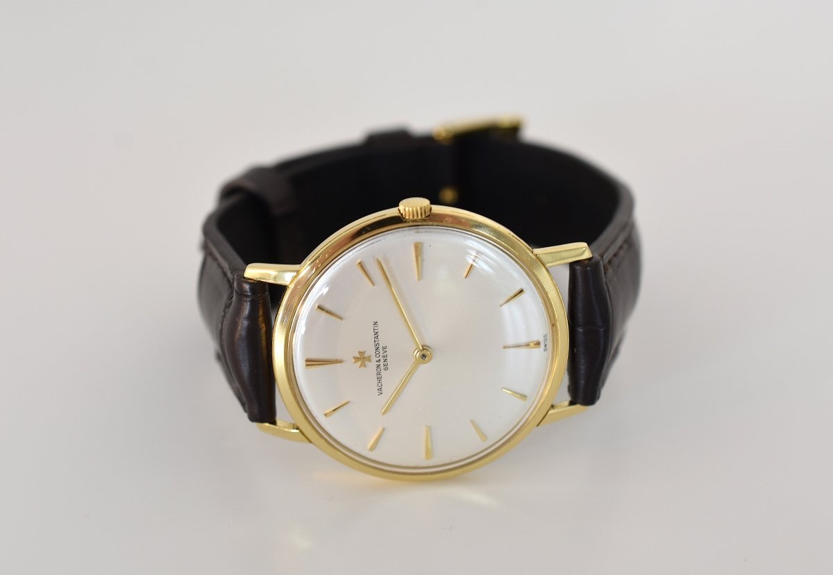 Montre VACHERON&CONSTANTIN Modèle Patrimony Réf. 6903 en or jaune 18 carats, Cal. K1002/2, Années 1960. - Castafiore