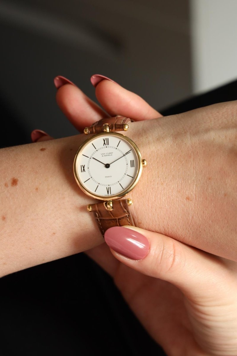 Montre VAN CLEEF & ARPELS en or jaune - Castafiore