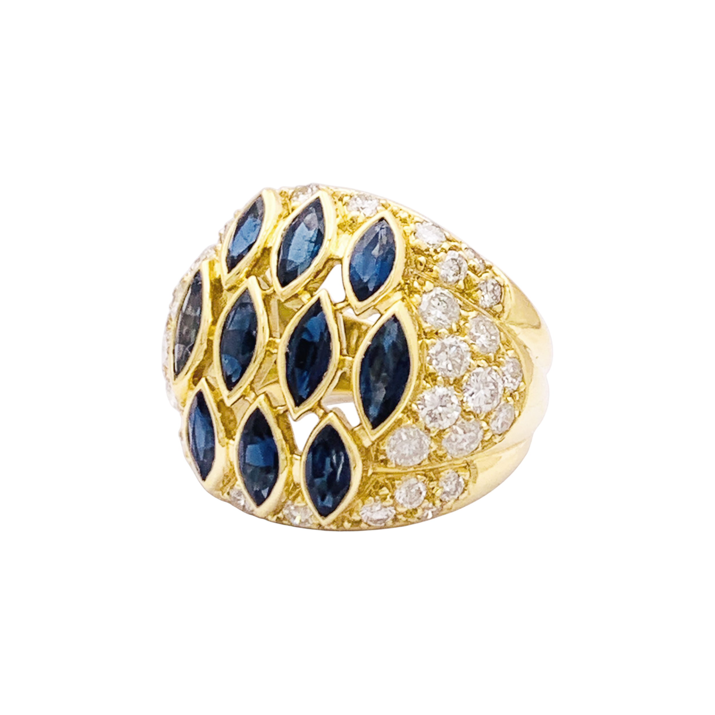 Bague vintage en or jaune, saphirs et diamants.