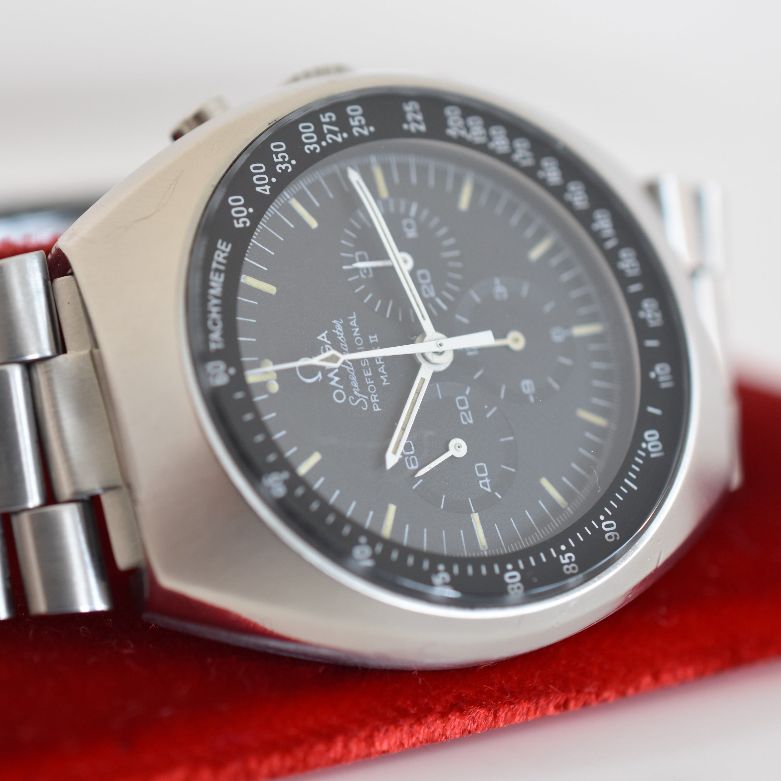 Montre OMEGA Speedmaster en acier