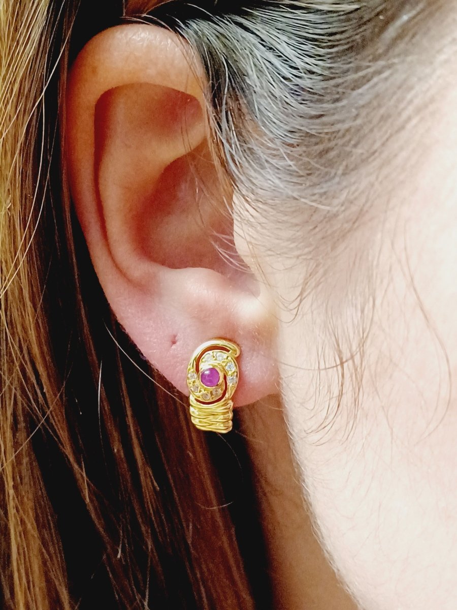 Paire De Boucle d'Oreille En Or, rubis et diamants - Castafiore