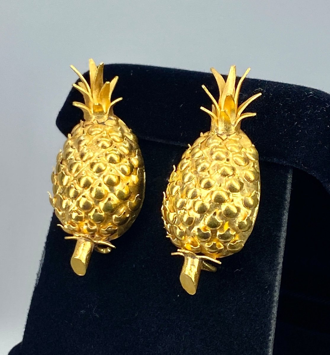 Paire de boucles d’oreilles Ananas en or jaune 18 carats - Castafiore