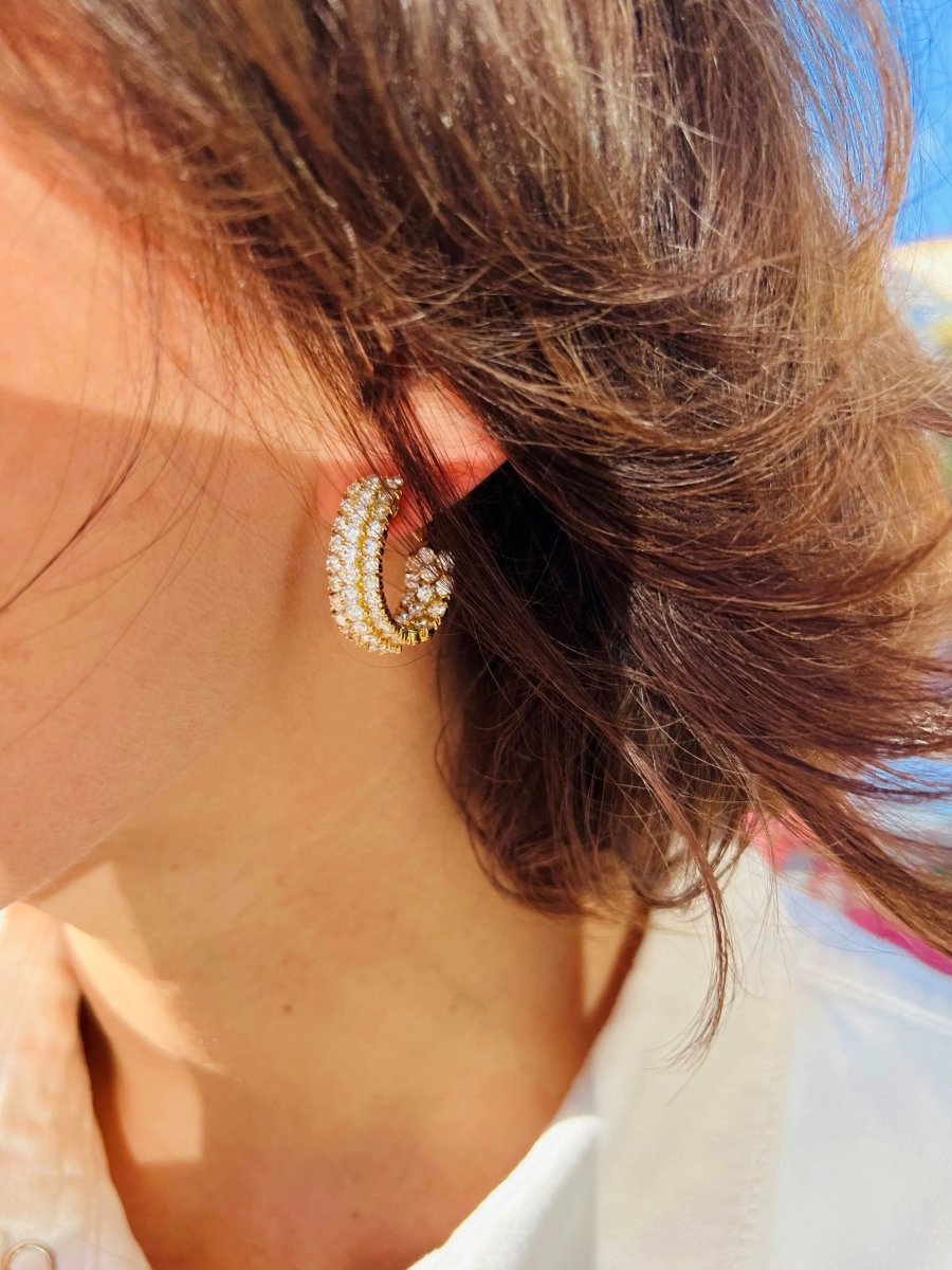 Paire de boucles d'oreilles sur or jaune en diamants - Castafiore