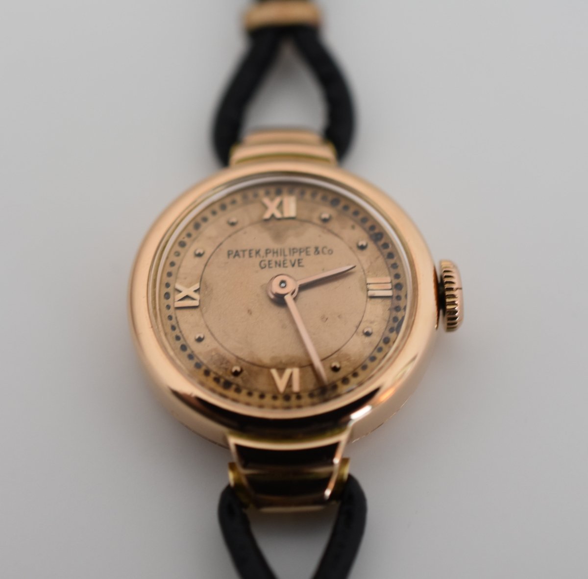 Patek Philippe montre de dame or rose 18 carats (750/000), circa 1942 - Castafiore