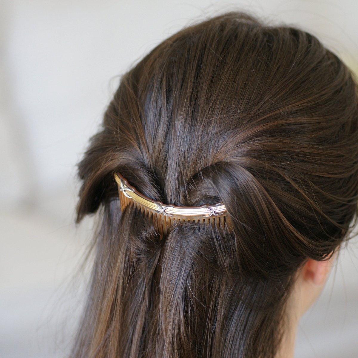 Peigne en or jaune, argent et diamants - Castafiore
