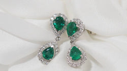 Pendants d'Oreille En Or Blanc, Emeraudes Et Diamants - Castafiore