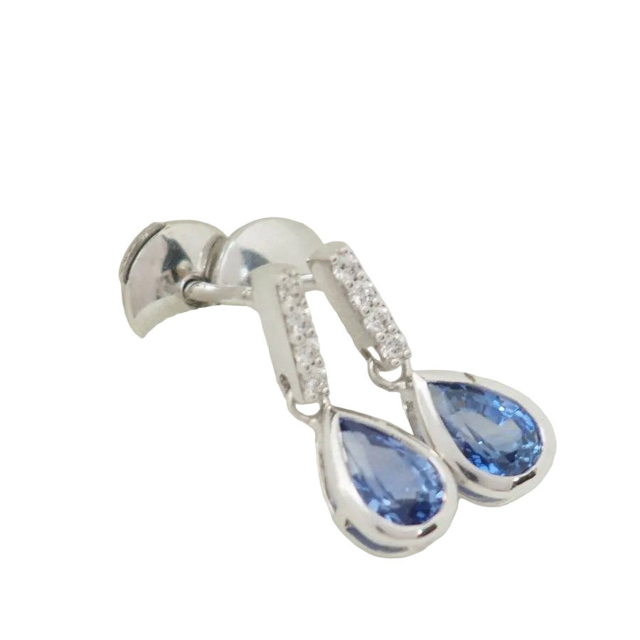 Pendants d'oreilles en or blanc, saphirs et diamants - Castafiore