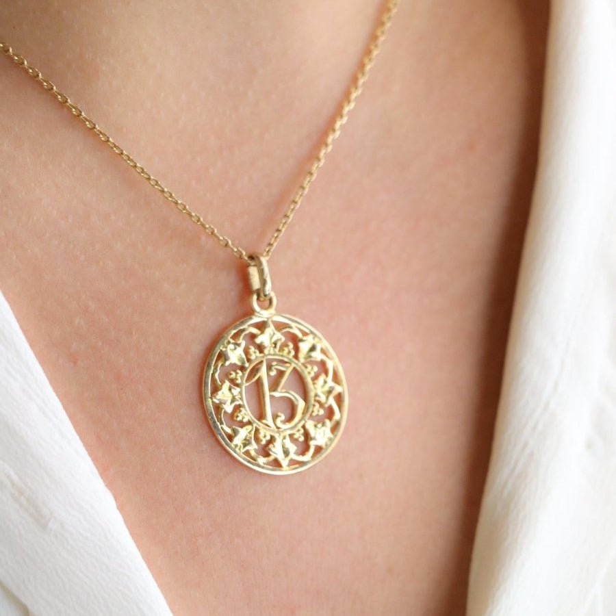 Pendentif 13 porte - bonheur en or jaune - Castafiore