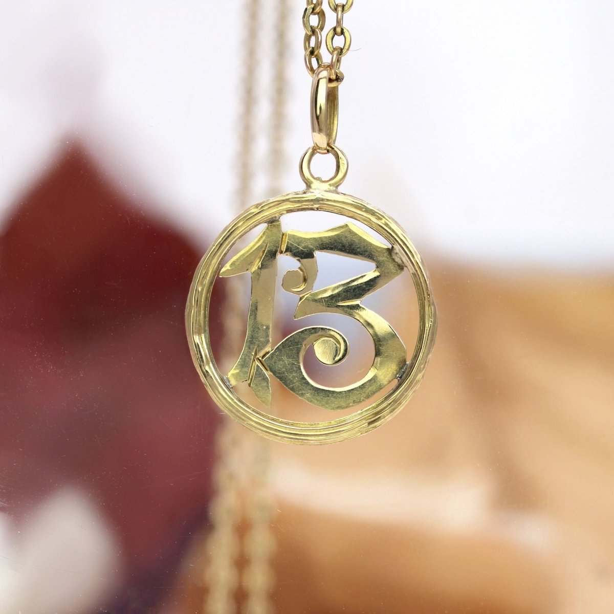 Pendentif ancien chiffre 13 - Castafiore