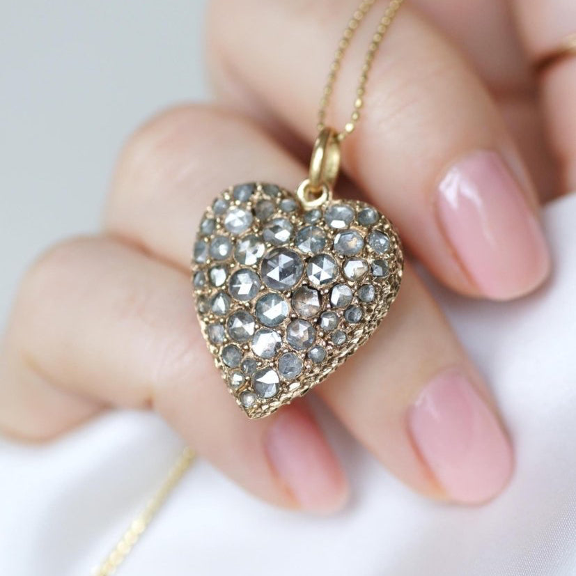 Pendentif ANCIEN Cœur en or rose et diamants - Castafiore