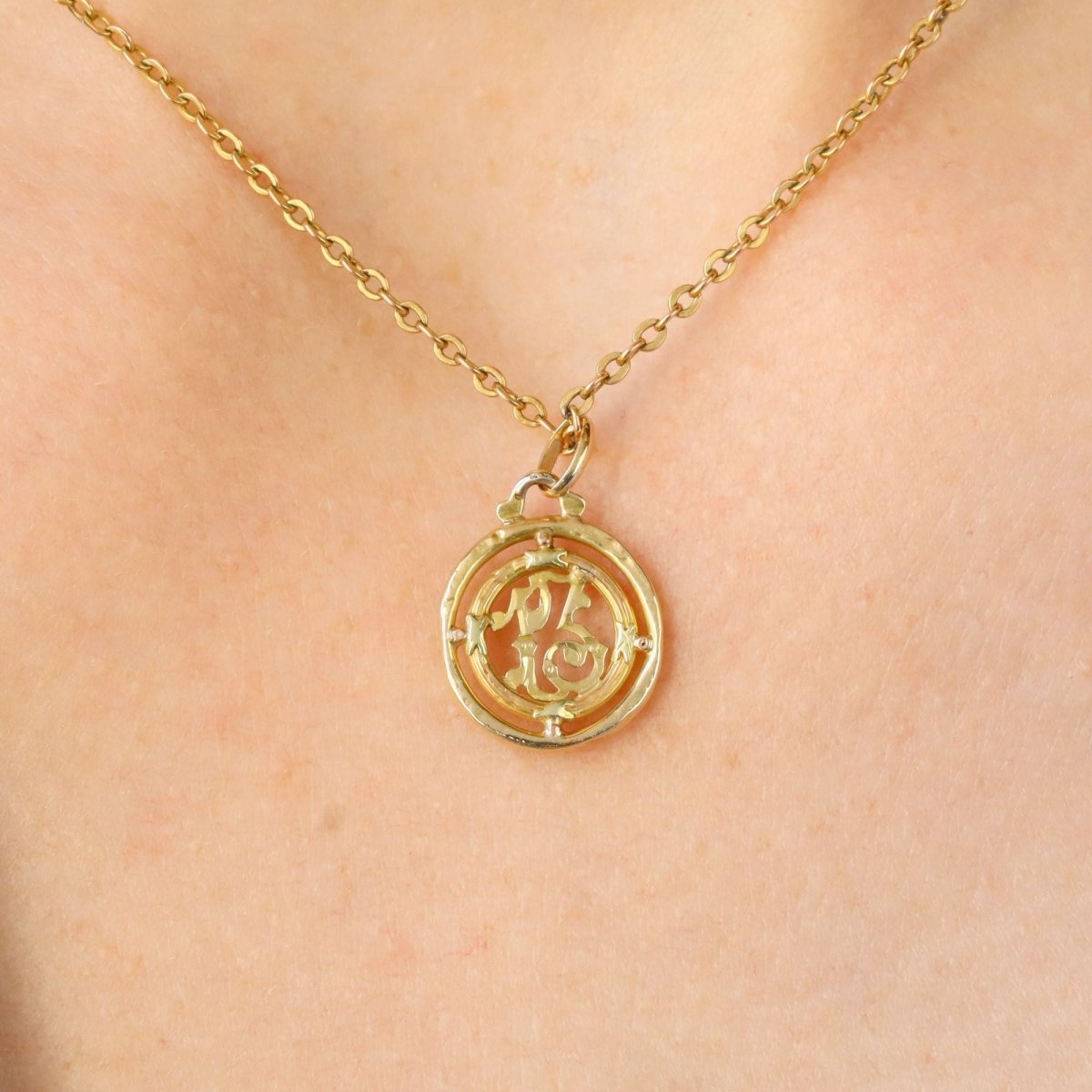Pendentif ancien en or jaune et or vert - Castafiore