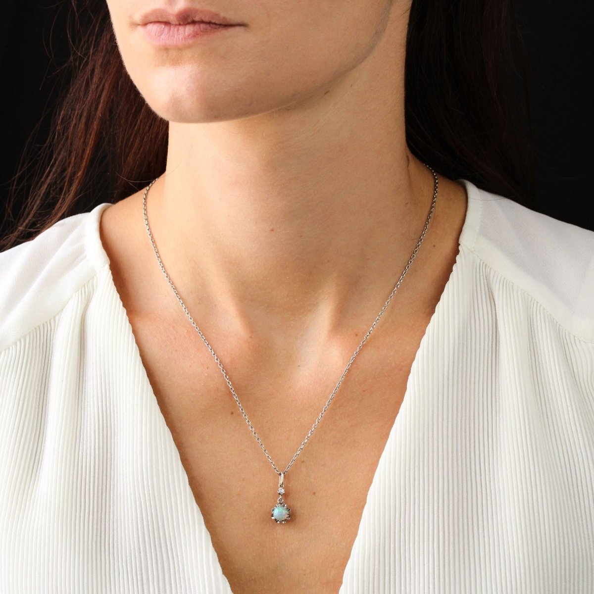 Pendentif ANCIEN Opale et diamant en or jaune et platine - Castafiore