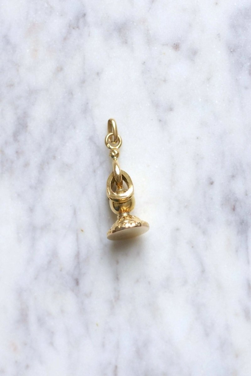 Pendentif ancien sceau cachet victorien en or jaune - Castafiore