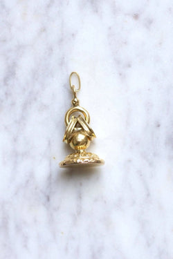 Pendentif ancien sceau cachet victorien en or jaune - Castafiore