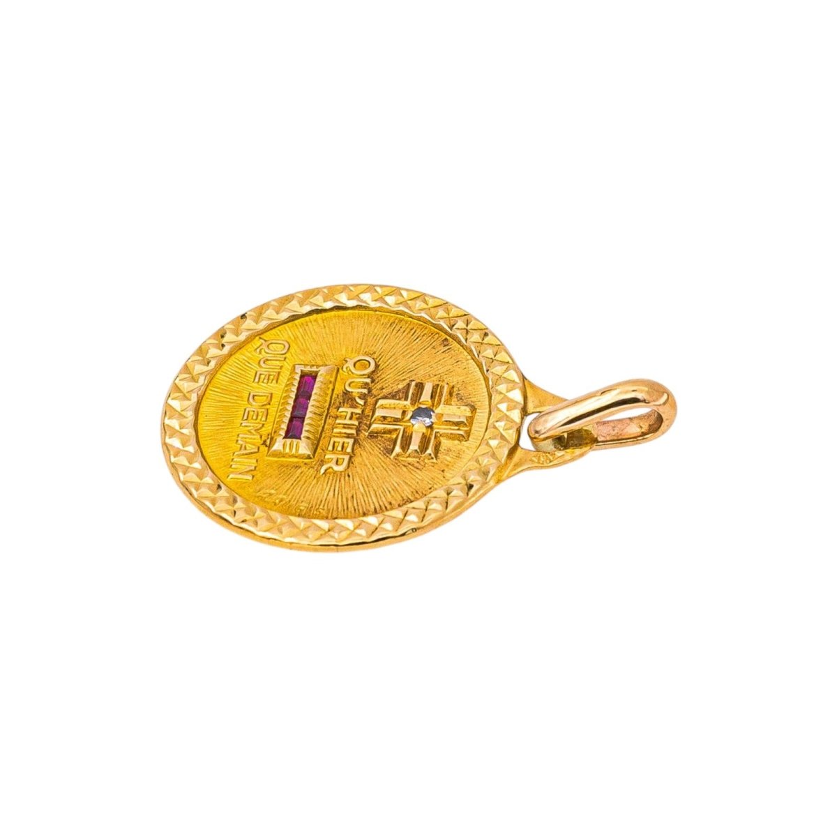 Pendentif AUGIS "Médaille d'amour" en or jaune, rubis et diamant - Castafiore