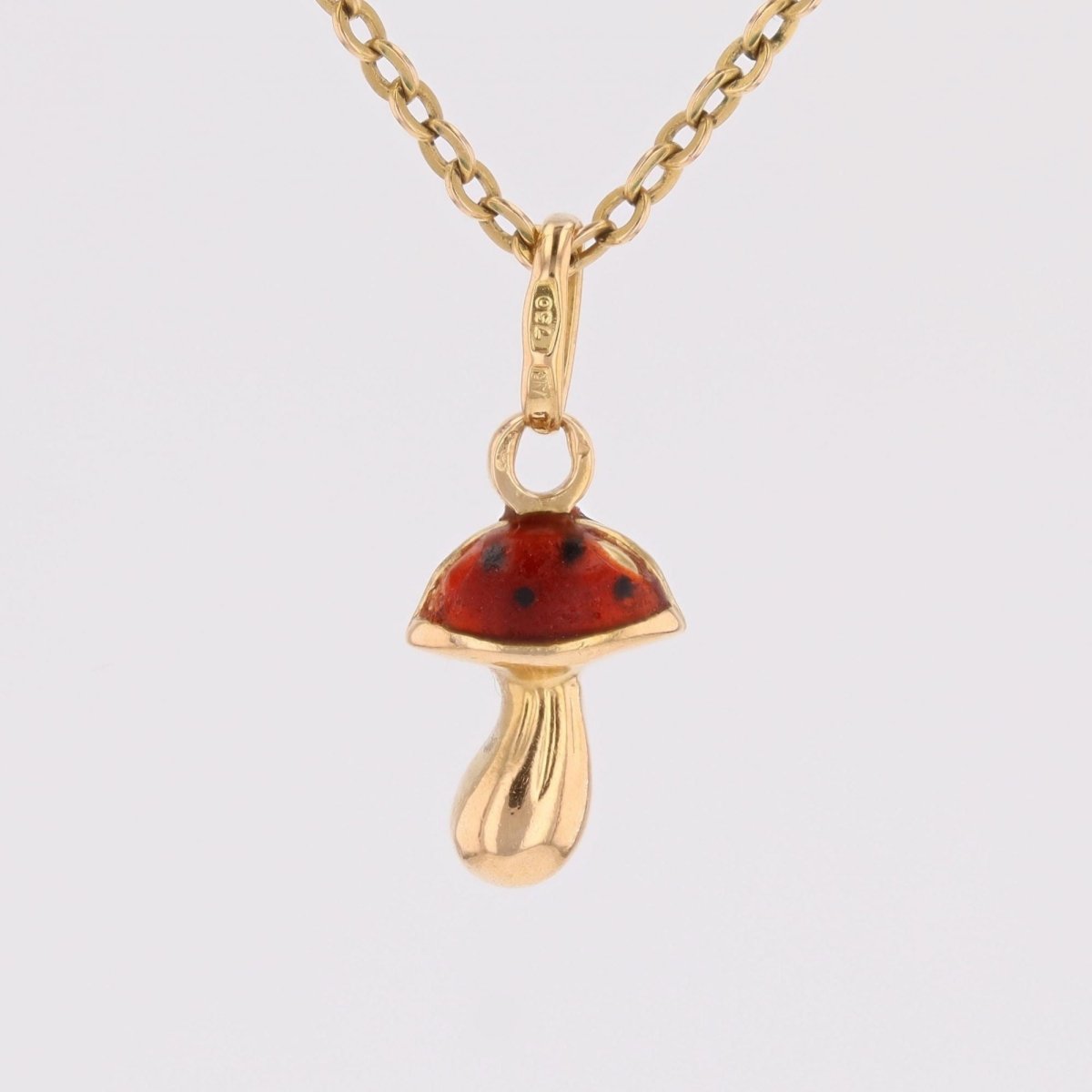 Pendentif breloque champignon en or jaune et émail - Castafiore