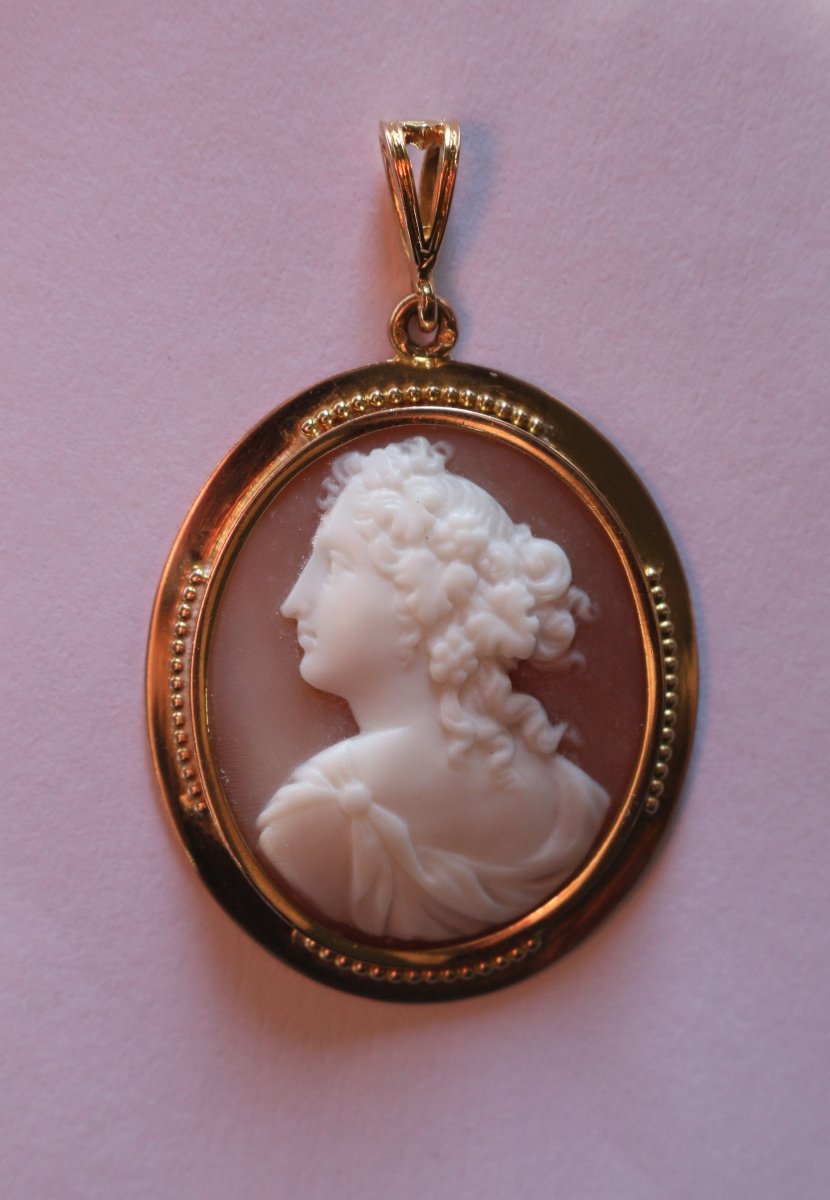 Pendentif camée ancien en or jaune - Castafiore