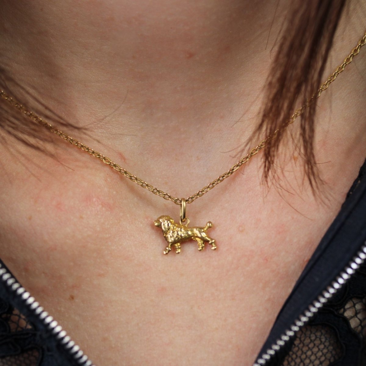 Pendentif caniche or - Castafiore