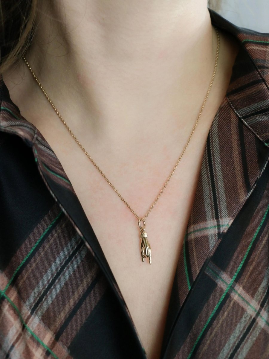 Pendentif Charms main signe des cornes or jaune - Castafiore