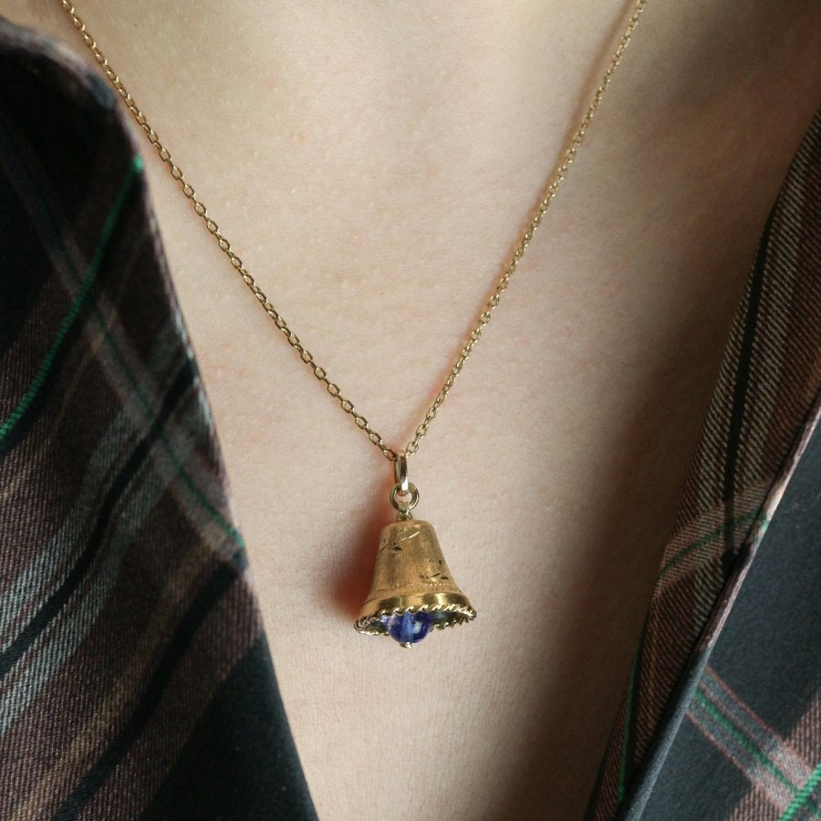 Pendentif charms vintage cloche or jaune pierre bleue - Castafiore