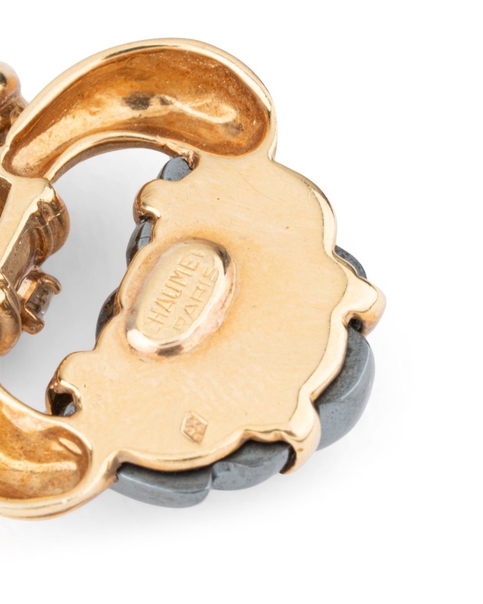 Pendentif CHAUMET en or jaune, hématite et diamants - Castafiore