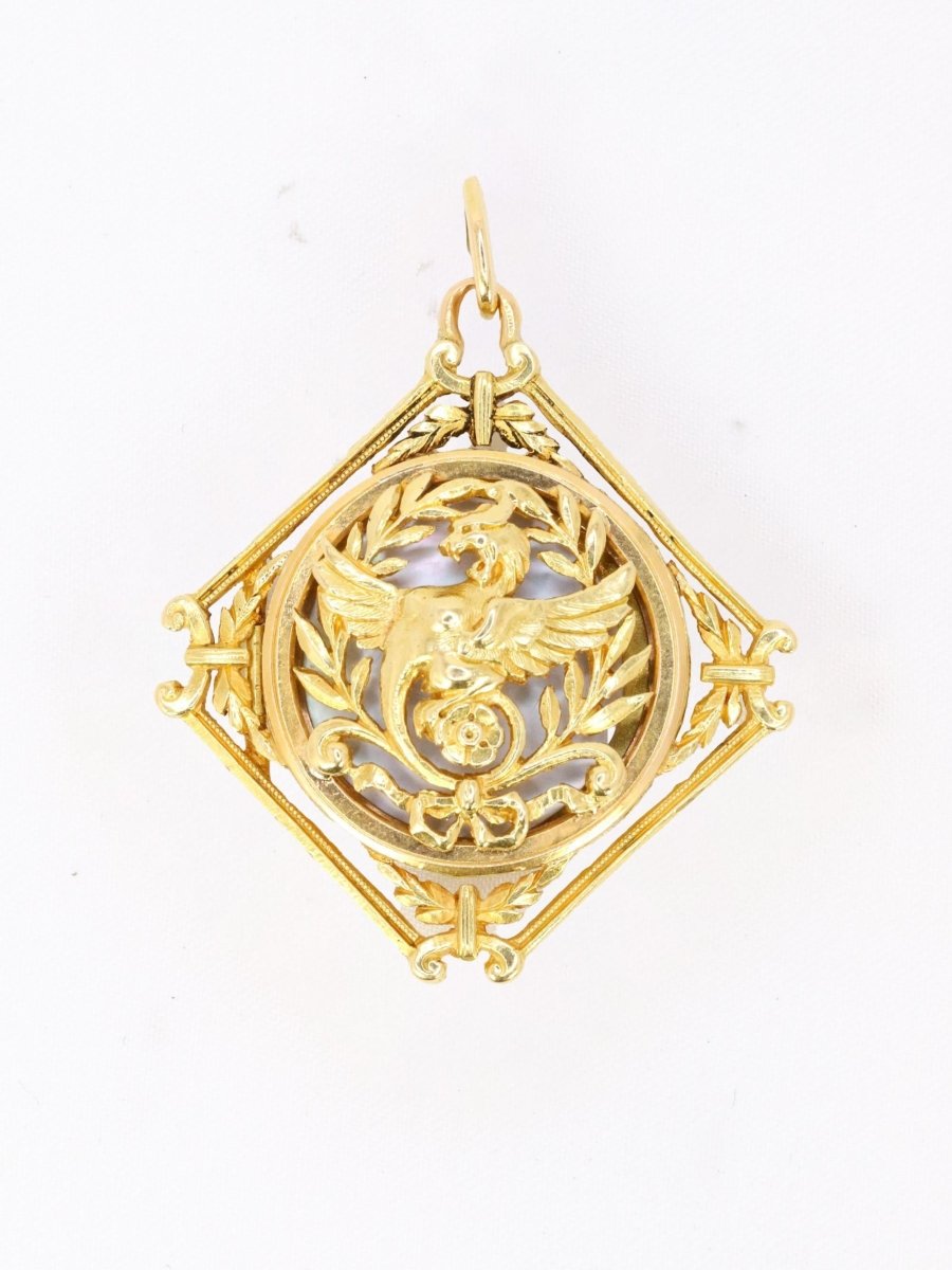 Pendentif Chimère Art Nouveau or jaune nacre - Castafiore