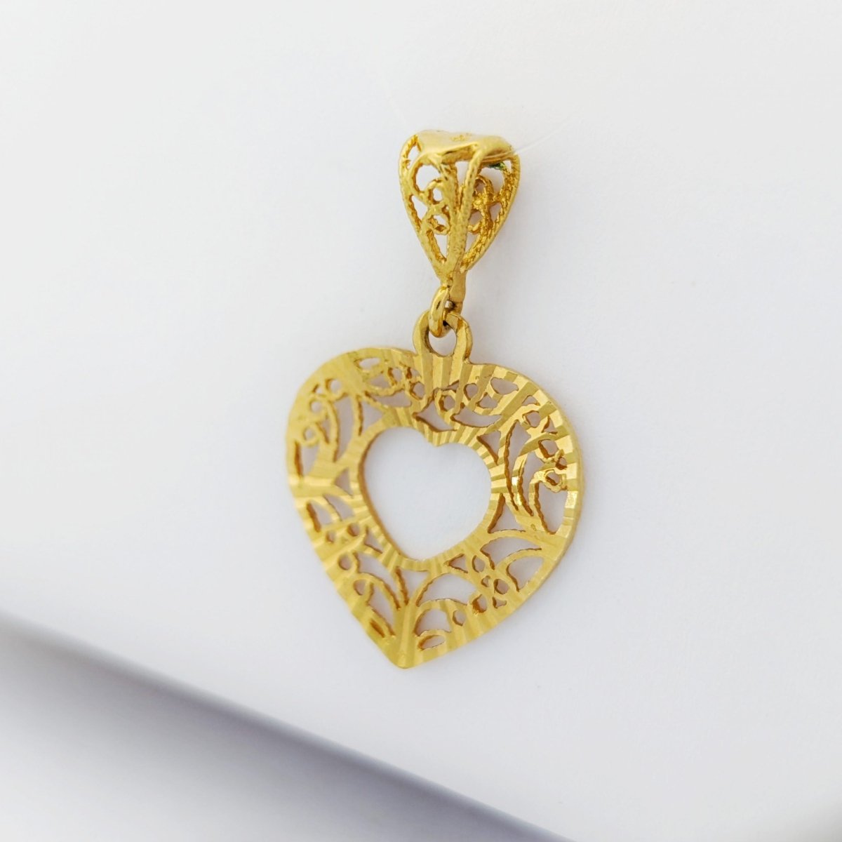 Pendentif Coeur en or jaune - Castafiore