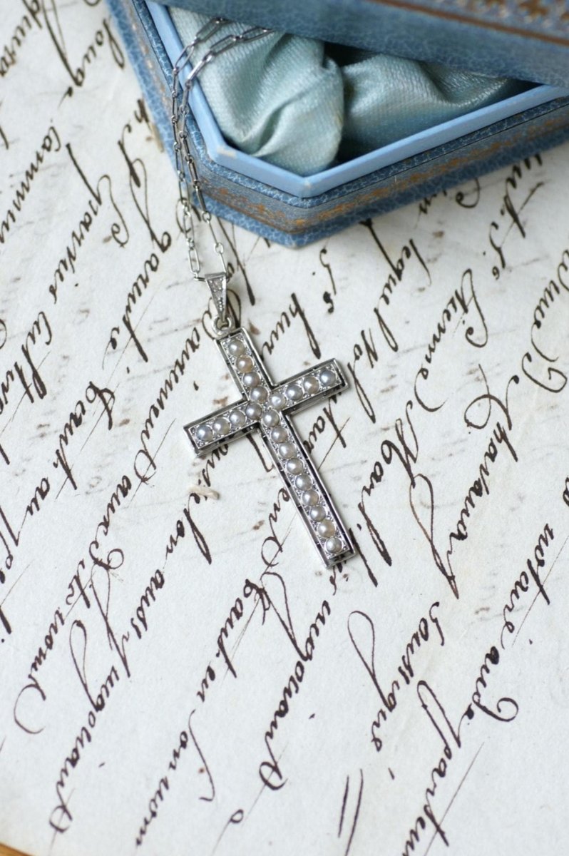 Pendentif Croix Art Déco Perles et Diamants - Castafiore