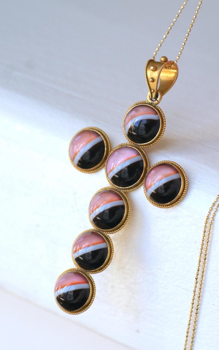 Pendentif Croix Cabochon d'Agate sur Or jaune - Castafiore