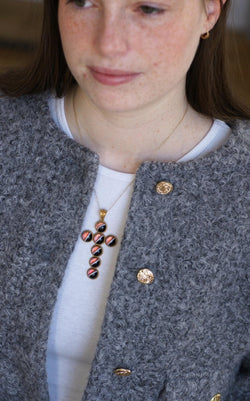 Pendentif Croix Cabochon d'Agate sur Or jaune - Castafiore