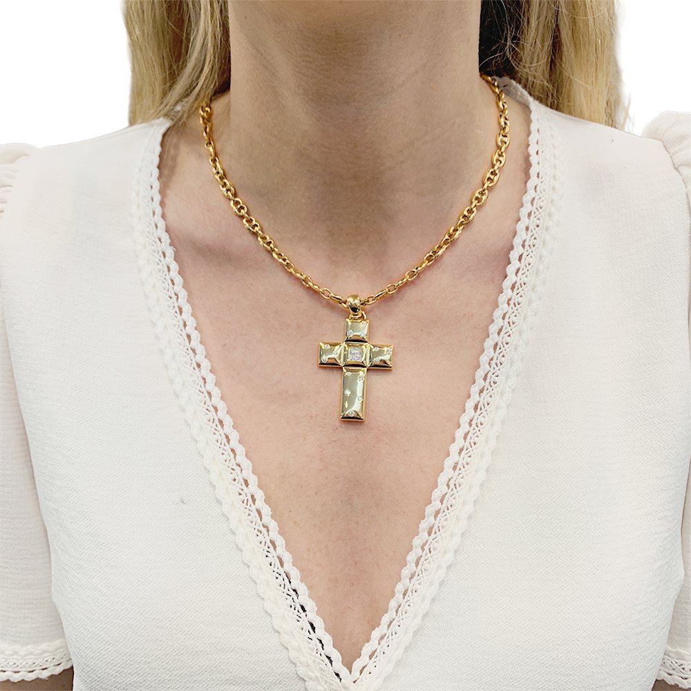 Pendentif Croix Chopard en or jaune et diamants - Castafiore