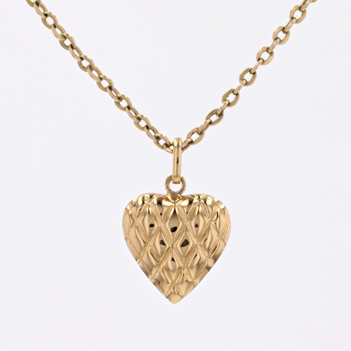 Pendentif cur or jaune ciselé - Castafiore