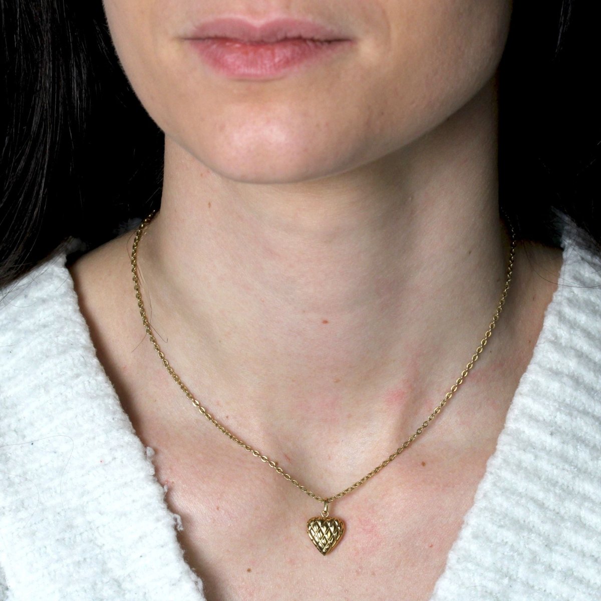 Pendentif cur or jaune ciselé - Castafiore